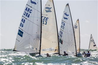 20180316Finn-Europeans-Cadiz-Robert-Deaves-045A1809